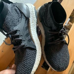 Adidas Ultra Boost 🖤🤍